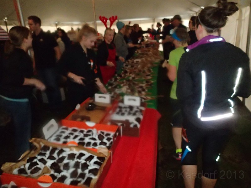 2013 Kona Hot Chocolate 10K 043.JPG - Brownies!